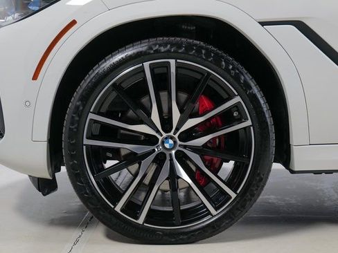 Used 2023 BMW X6 xDrive40i w/ Executive Package image 33