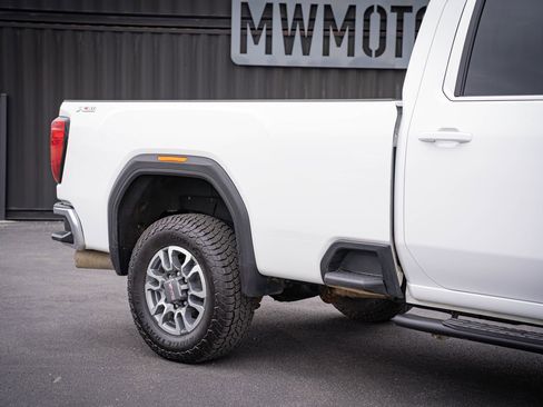 Used 2024 GMC Sierra 3500 SLE w/ SLE Convenience Package AWD/4WD image 5
