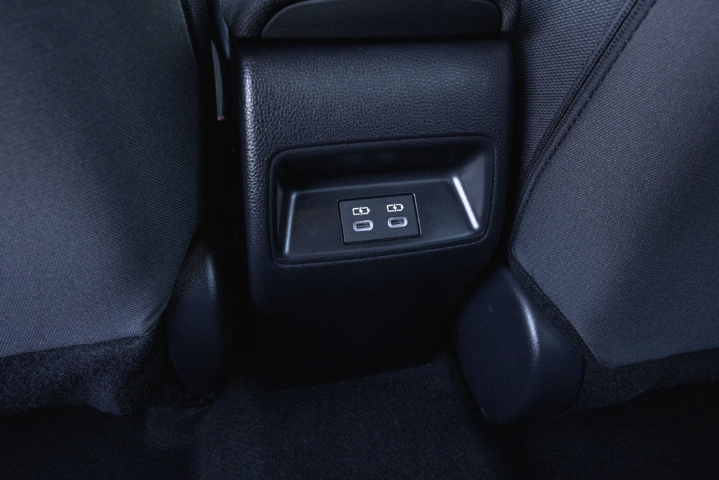 Certified 2026 Toyota Corolla LE FWD image 28