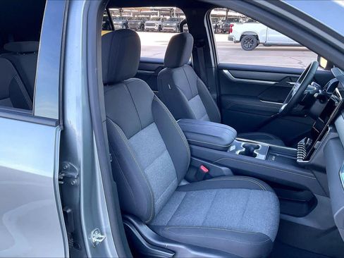 Certified 2025 GMC Acadia Elevation image 10