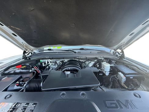 Used 2018 GMC Yukon Denali RWD image 24