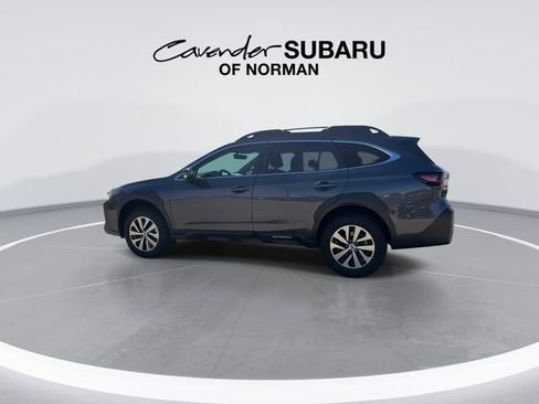 Certified 2025 Subaru Outback Premium image 6