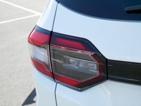 Used 2025 Honda Pilot EX-L image 17