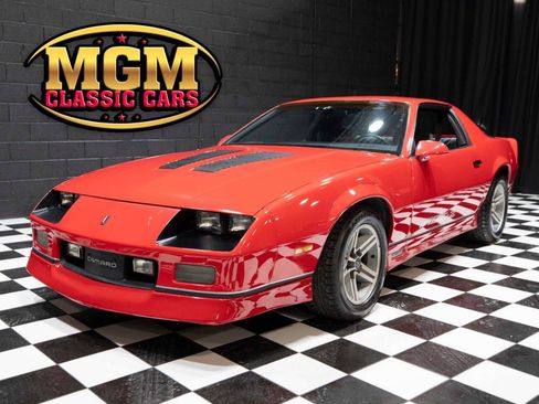 Used 1987 Chevrolet Camaro Z28 image 1