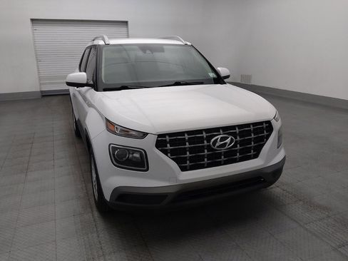 Used 2020 Hyundai Venue SEL FWD image 14