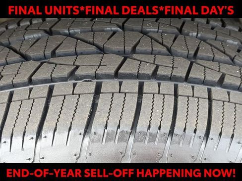 Used 2024 GMC Sierra 1500 SLT image 14