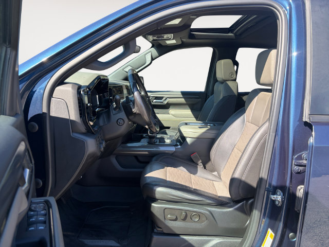Used 2022 Chevrolet Silverado 1500 ZR2 w/ Technology Package AWD/4WD image 9