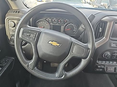Used 2024 Chevrolet Silverado 1500 Custom image 6