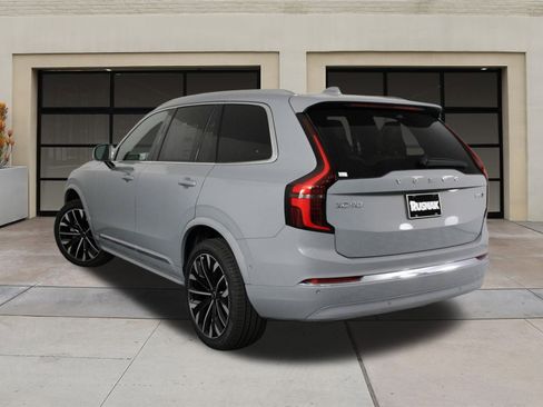 New 2026 Volvo XC90 B5 Plus image 3