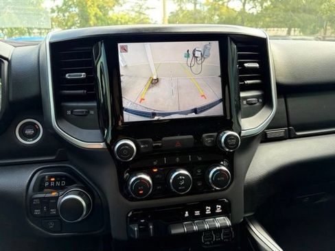 Used 2022 RAM 1500 Big Horn AWD/4WD image 16