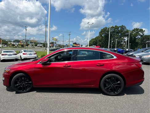 Used 2024 Chevrolet Malibu LT w/ Sport Edition FWD image 6
