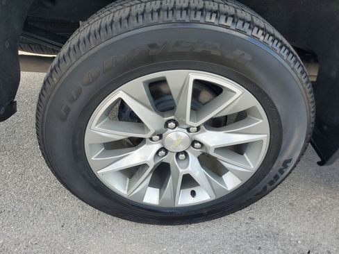 Used 2019 Chevrolet Silverado 1500 High Country w/ Technology Package image 29