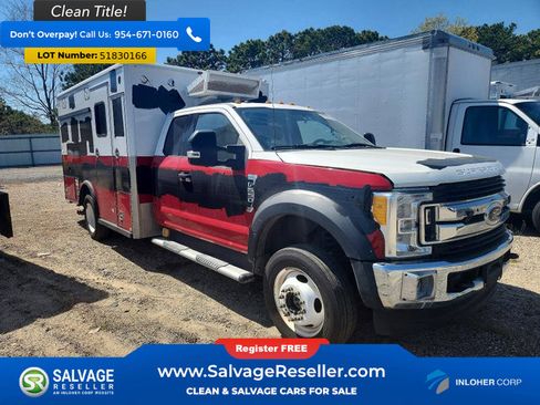 Used 2017 Ford F550 4x4 SuperCab Super Duty image 5