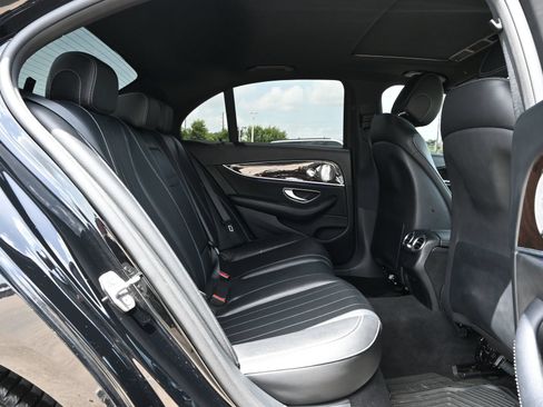 Used 2017 Mercedes-Benz E 300 image 25