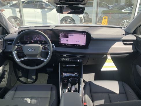 New 2026 Audi Q3 quattro 2.0T AWD/4WD image 12