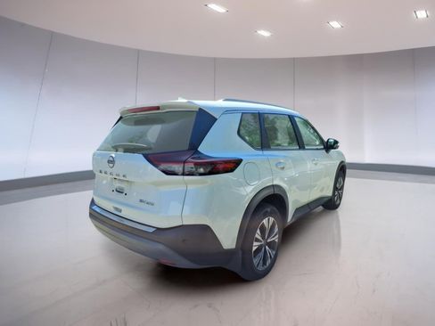 Used 2023 Nissan Rogue SV w/ SV Premium B Package AWD/4WD image 4