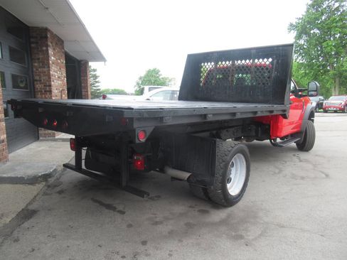 Used 2017 Ford F550 2WD Regular Cab Super Duty image 11
