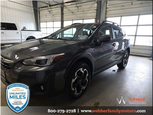 Used 2021 Subaru Crosstrek 2.5i Limited w/ Moonroof Package 1 AWD/4WD image 3