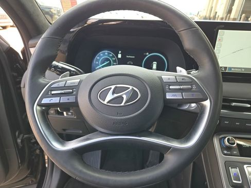 Used 2024 Hyundai Palisade Calligraphy image 11