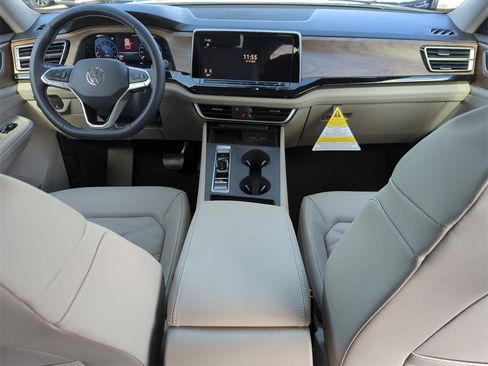 New 2026 Volkswagen Atlas SE image 23