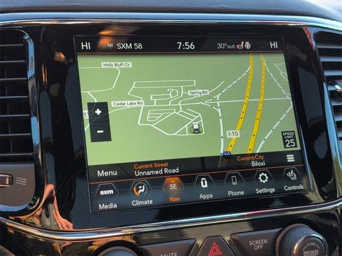 Used 2020 Jeep Grand Cherokee Limited w/ Luxury Group II image 18