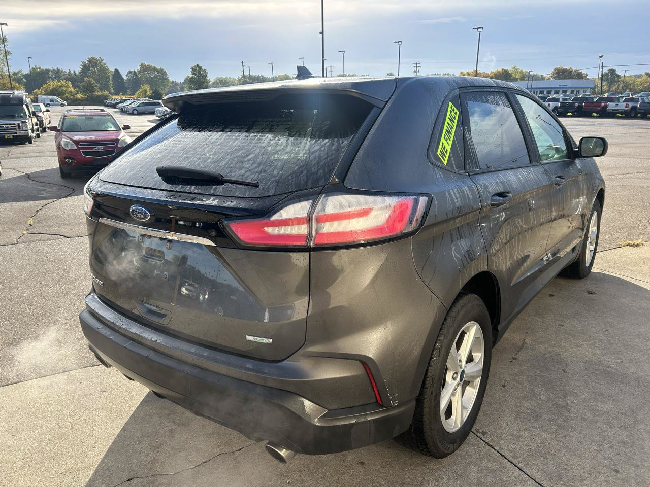 Used 2019 Ford Edge SE FWD image 5