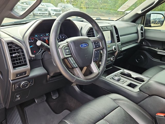 Used 2020 Ford Expedition Max XLT w/ Equipment Group 202A RWD image 10