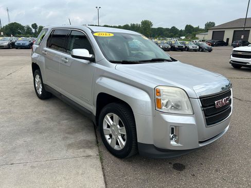 Used 2013 GMC Terrain SLE FWD image 3