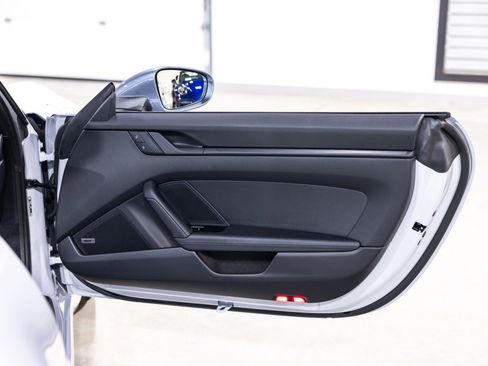 Used 2026 Porsche 911 Carrera T RWD image 28