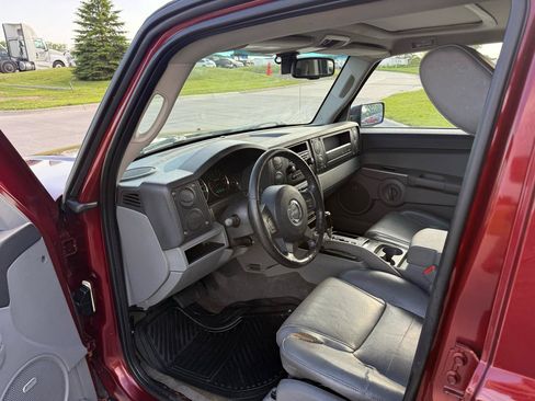 Used 2007 Jeep Commander Sport AWD/4WD image 10