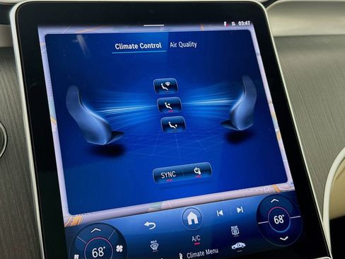 Used 2026 Mercedes-Benz GLC 300 image 17