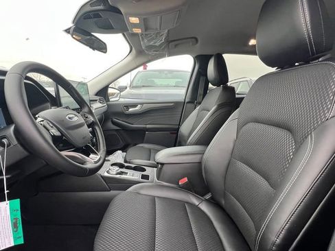 New 2026 Ford Escape SE image 13