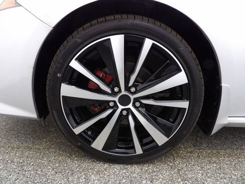Used 2020 Nissan Altima 2.5 SR w/ Premium Package AWD/4WD image 19