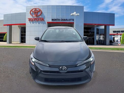 Used 2024 Toyota Corolla LE image 5