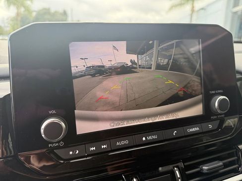 New 2025 Nissan Pathfinder SV image 20