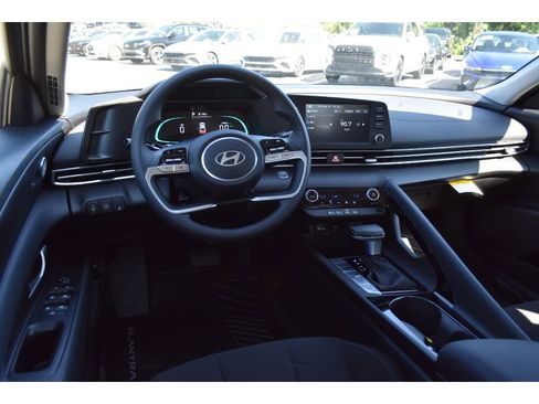 New 2025 Hyundai Elantra Blue image 13