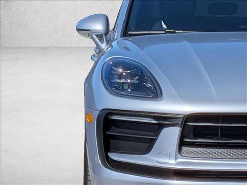 Used 2025 Porsche Macan Turbo image 12