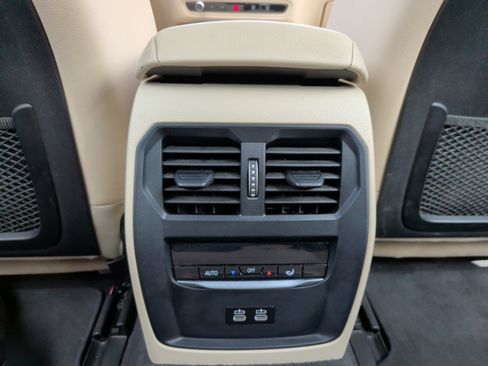 Used 2023 BMW i4 eDrive35 w/ Premium Package RWD image 38
