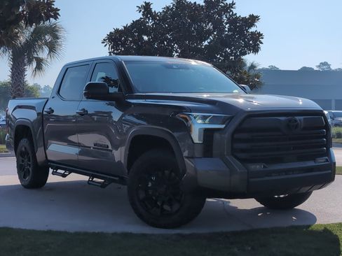 Used 2024 Toyota Tundra SR5 w/ SR5 Premium Package image 2