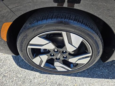 Used 2025 Kia Soul GT-Line w/ GT-Line Technology Package FWD image 28