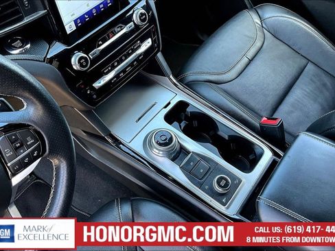 Used 2023 Ford Explorer ST w/ Equipment Group 401A AWD/4WD image 18
