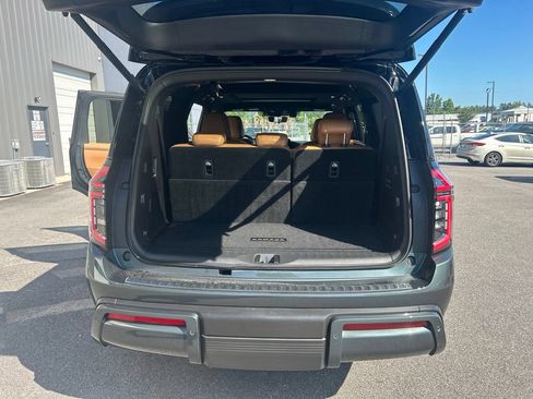 Certified 2025 Nissan Armada Platinum Reserve AWD/4WD image 25