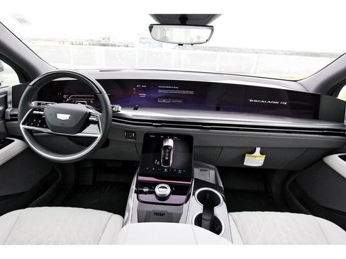 New 2026 Cadillac Escalade IQ Luxury 1 AWD/4WD image 9