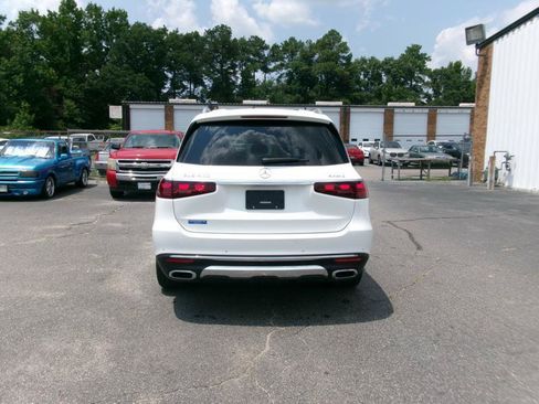 Used 2025 Mercedes-Benz GLS 450 4MATIC image 7