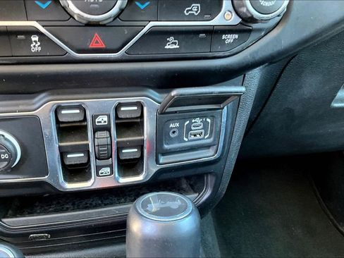 Used 2022 Jeep Wrangler Unlimited Sahara 4xe image 18