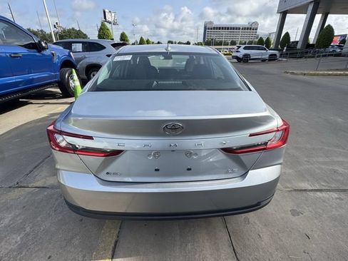 Used 2025 Toyota Camry LE FWD image 6