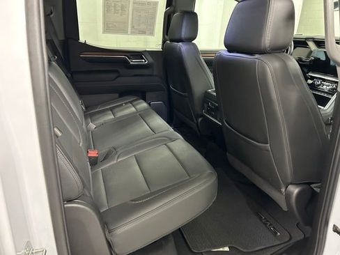 Used 2024 GMC Sierra 1500 Denali w/ Denali Reserve Package AWD/4WD image 11