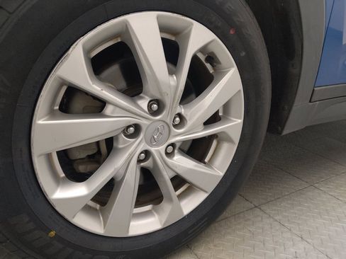 Used 2019 Hyundai Tucson Value FWD image 31