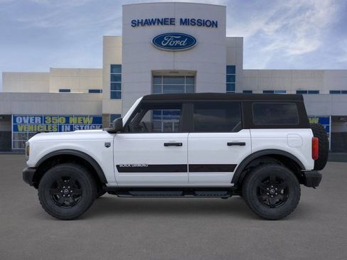 New 2025 Ford Bronco Big Bend w/ Black Diamond Package image 3