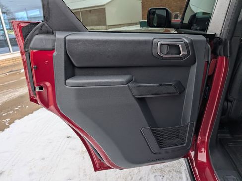 Used 2025 Ford Bronco Badlands AWD/4WD image 10